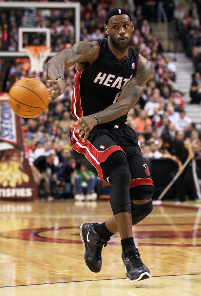 从品牌与球 从品牌与球